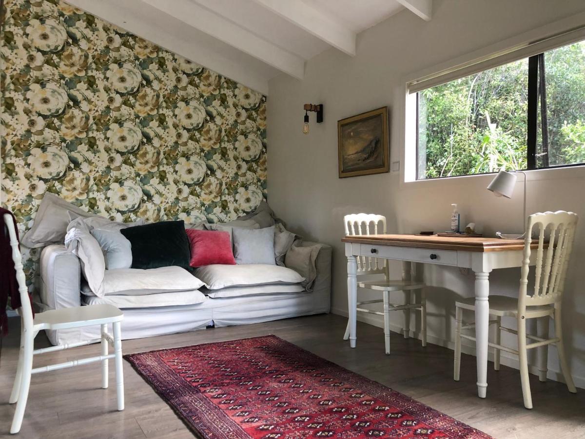 Le Chalet Waiheke Apartments Ostend Eksteriør bilde