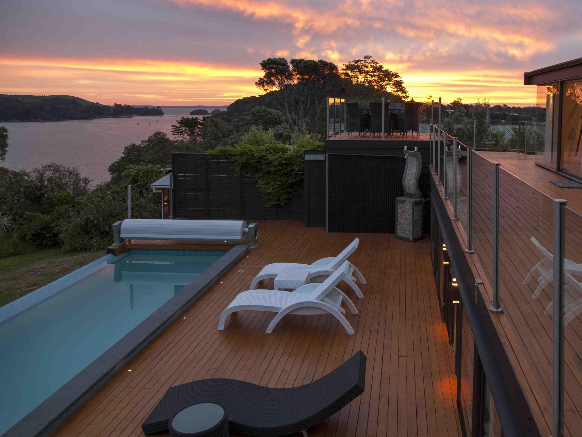 Le Chalet Waiheke Apartments Ostend Eksteriør bilde