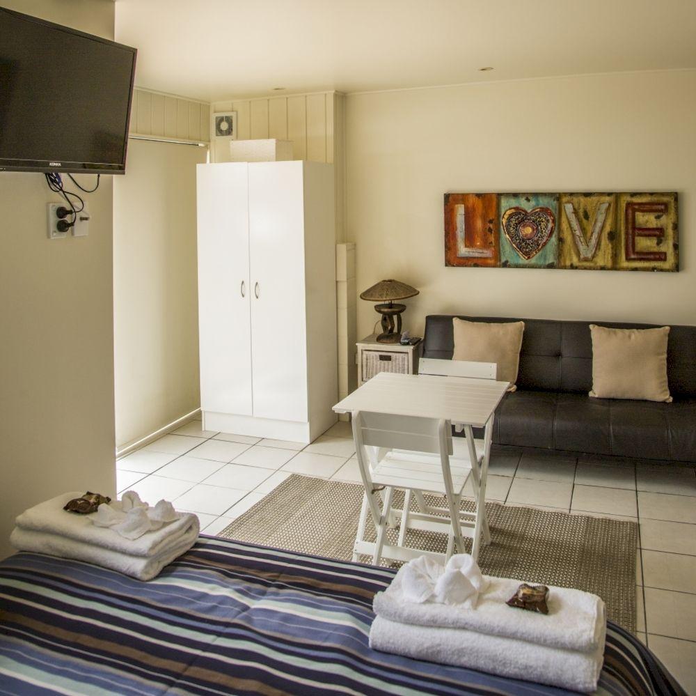 Le Chalet Waiheke Apartments Ostend Eksteriør bilde